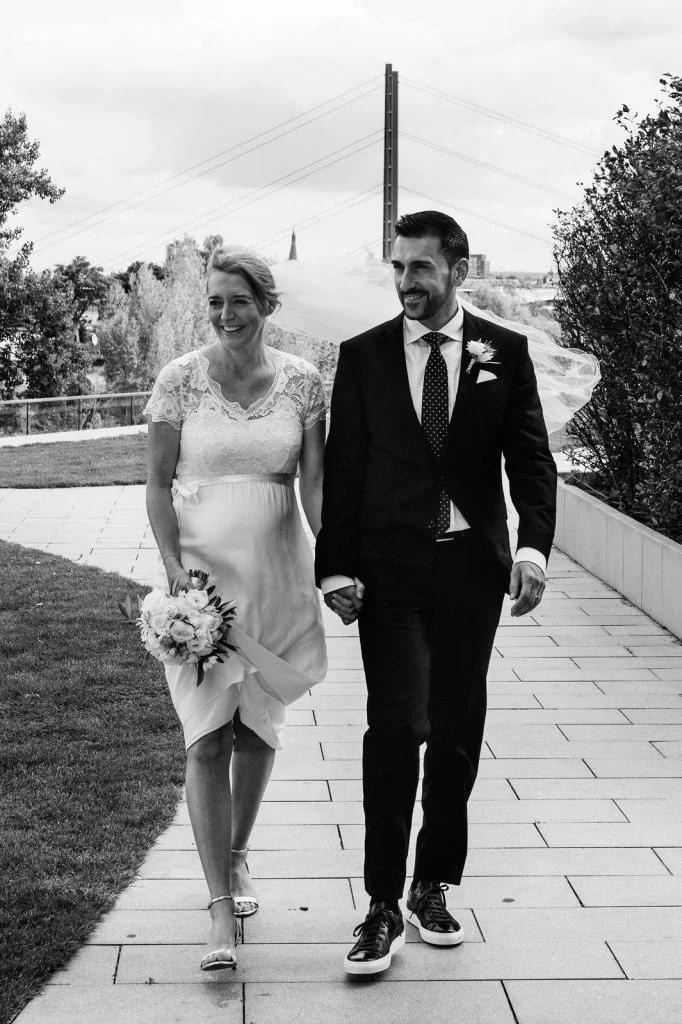 Hochzeitsportraits in Düsseldorf am Rhein